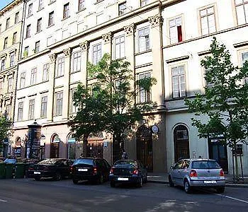 Centrum Cozy بودابست