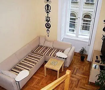 Vandrarhem Centrum Cozy *