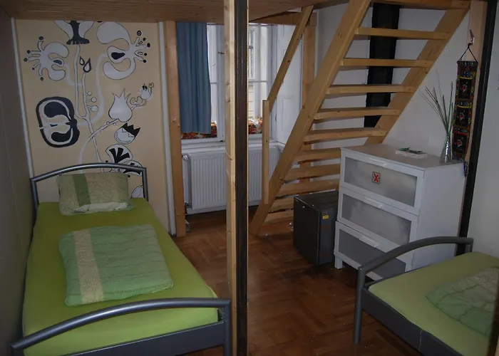 Vandrarhem Centrum Cozy *